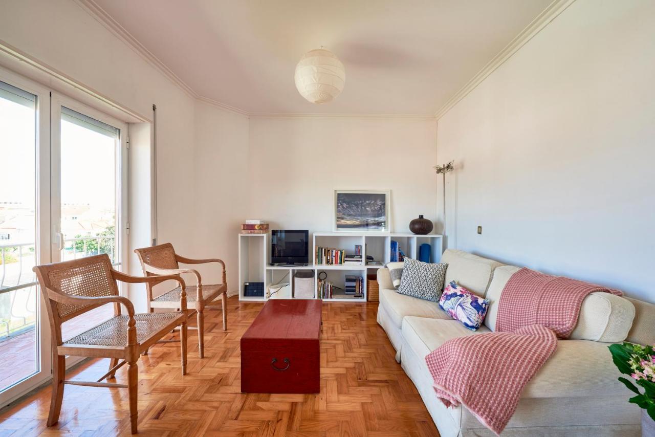 Bright Apartment With Garden In Cascais Eksteriør billede