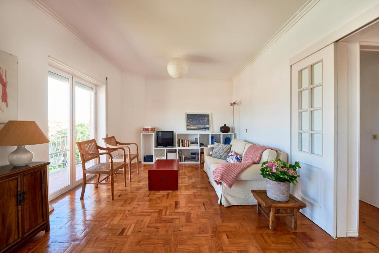 Bright Apartment With Garden In Cascais Eksteriør billede