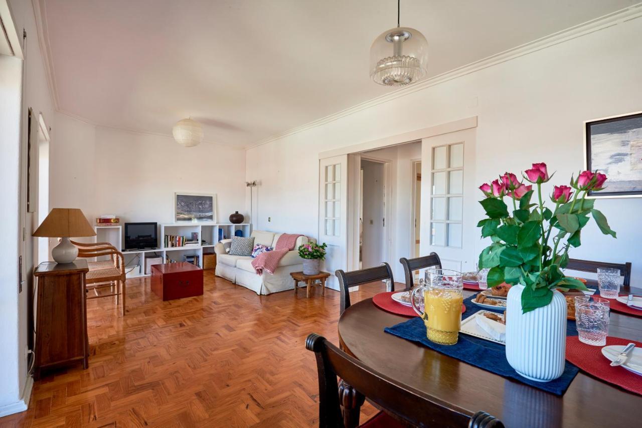 Bright Apartment With Garden In Cascais Eksteriør billede