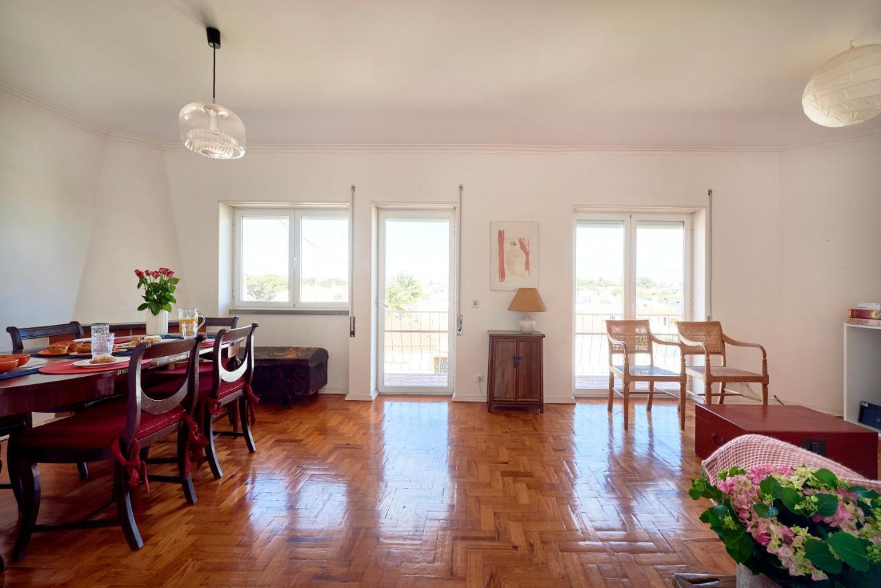 Bright Apartment With Garden In Cascais Eksteriør billede